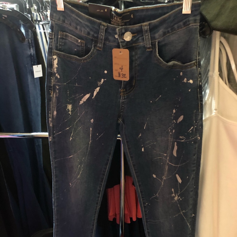 Splatter Paint Cropped Skinny Jeans